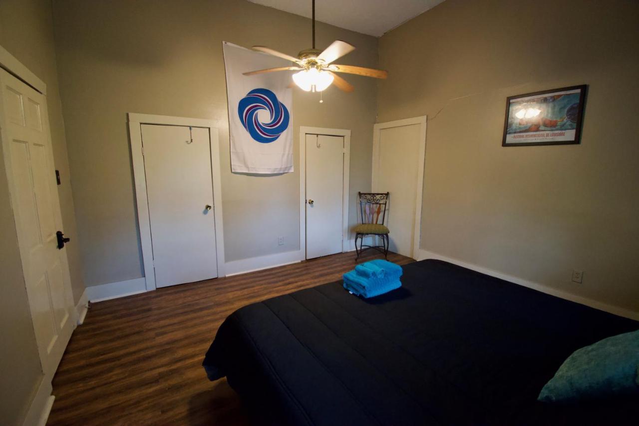 Cajun Hostel Downtown 拉法叶 外观 照片