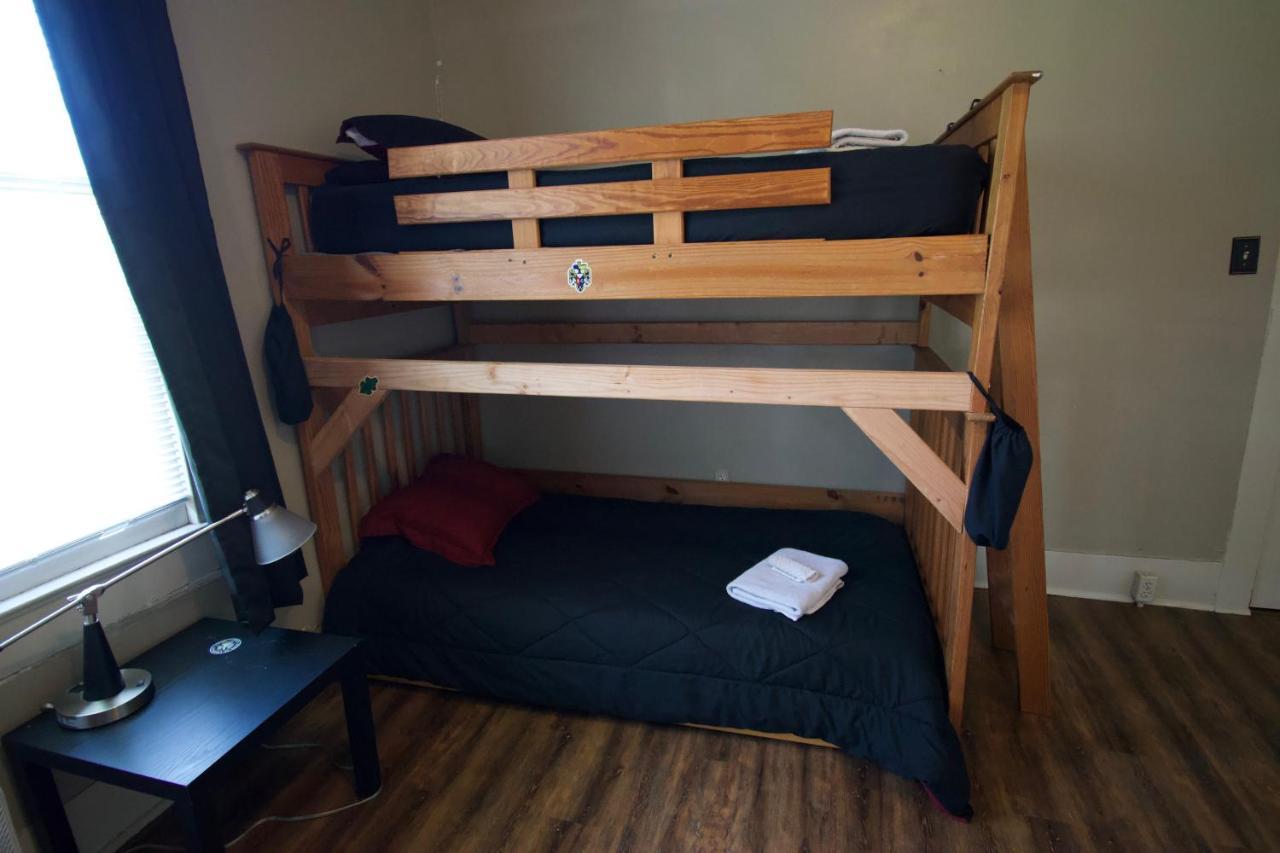 Cajun Hostel Downtown 拉法叶 外观 照片